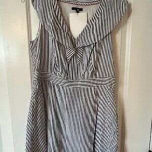 Tommy Hilfiger Seersucker Dres